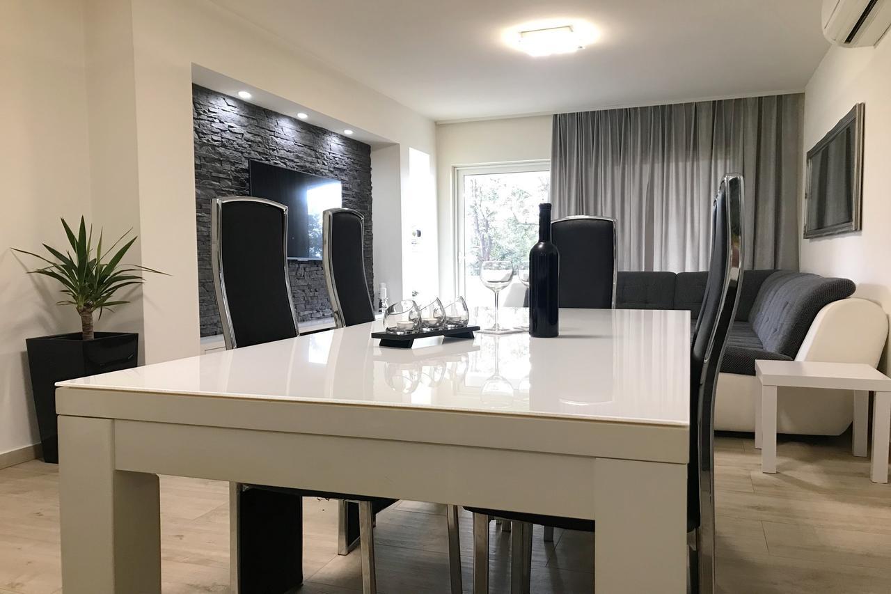 Apartments Villa Stivan Solin Bagian luar foto